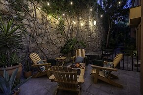 Angelic Centro 2BR with Pool