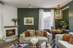 Angelic Centro 2BR with Pool