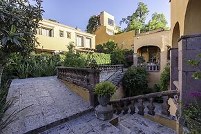 Angelic Centro 2BR with Pool