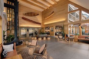 Hotel Canoe and Suites