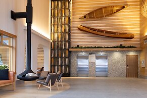 Hotel Canoe and Suites