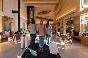 Hotel Canoe and Suites