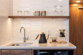 Hotel Canoe and Suites