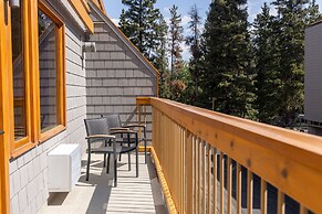 Hotel Canoe and Suites