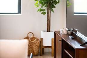 Huckin' Harry's by Revelstoke Vacations