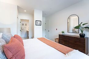 Huckin' Harry's by Revelstoke Vacations