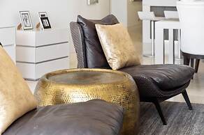 Sea Pearl 202- Waterfront Luxury