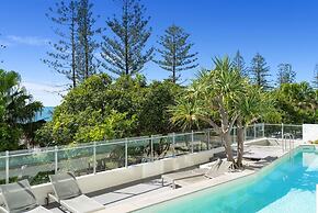 Sea Pearl 202- Waterfront Luxury