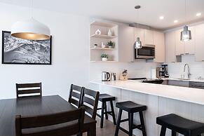 The Grizzly Basin by Revelstoke Vacation