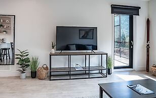 The Grizzly Basin by Revelstoke Vacation