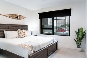 The Grizzly Basin by Revelstoke Vacation