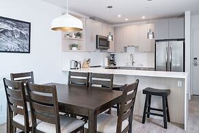 The Grizzly Basin by Revelstoke Vacation