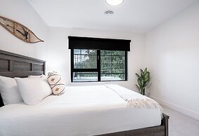 The Grizzly Basin by Revelstoke Vacation