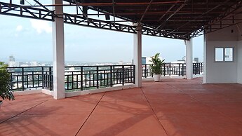 1BR Haven in Royal Garden Residences