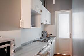 Rustic Stone Flat 5 min to Taksim Square