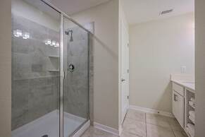 Superb Spacious Condo Prime Resort