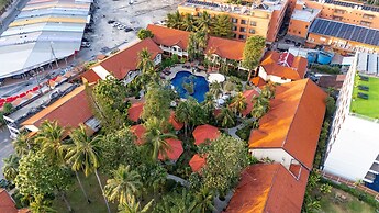 Phuket Leelavadee Hua Ting Resort