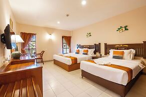 Phuket Leelavadee Hua Ting Resort