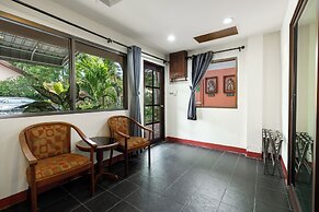 Phuket Leelavadee Hua Ting Resort