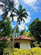 Phuket Leelavadee Hua Ting Resort