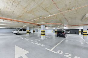 Wrocław Central Apartment by Renters