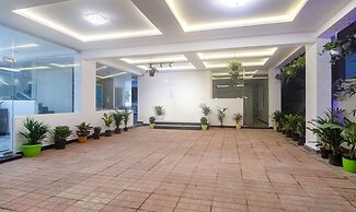 Treebo Navya The Park