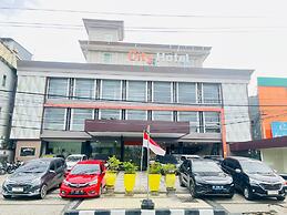 City Hotel