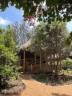 NJIA PANDA TENTED LODGE AND CAMPSITE