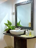 NJIA PANDA TENTED LODGE AND CAMPSITE