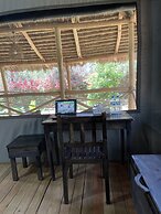 NJIA PANDA TENTED LODGE AND CAMPSITE