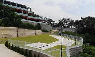 Hillsnorkelbeach hotel