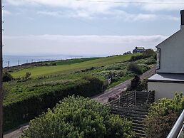 Elmbank House Apartment With Island Views