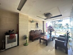 OYO 1201 Huy Hoang Hotel