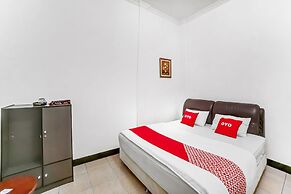 OYO 90834 Hotel Anugrah