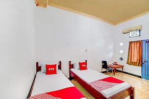OYO 90834 Hotel Anugrah
