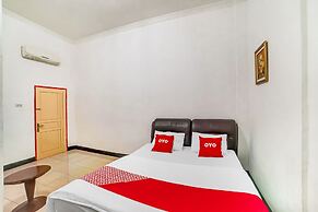OYO 90834 Hotel Anugrah