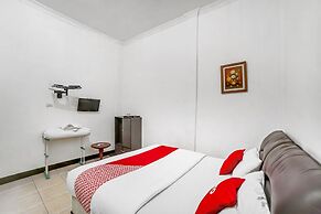 OYO 90834 Hotel Anugrah