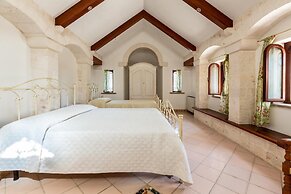 3438 Villa Poggio dei Loti by Barbarhouse