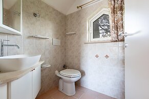 3438 Villa Poggio dei Loti by Barbarhouse