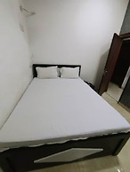 Goroomgo Laxmi Guest House Jadavpur Kolkata