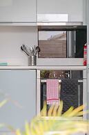 Chic & Spacious 2BD Flat -2 Mins to Baron's Court
