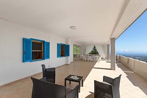 3499 Villetta Panorama by Barbarhouse