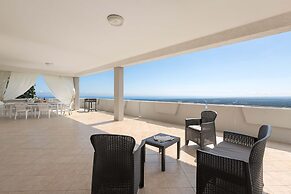 3499 Villetta Panorama by Barbarhouse