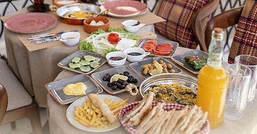 Petra Hotel & Coffee House