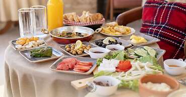 Petra Hotel & Coffee House