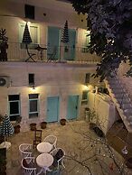 Petra Hotel & Coffee House