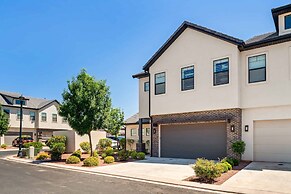 Ocotillo #1 4 Bedroom Townhouse