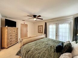 Lovely 3 Bed Condo Near Disney Quiet Community 3 Bedroom Condo by RedA