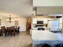 Lovely 3 Bed Condo Near Disney Quiet Community 3 Bedroom Condo by RedA