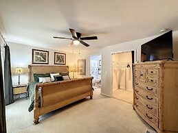 Lovely 3 Bed Condo Near Disney Quiet Community 3 Bedroom Condo by RedA